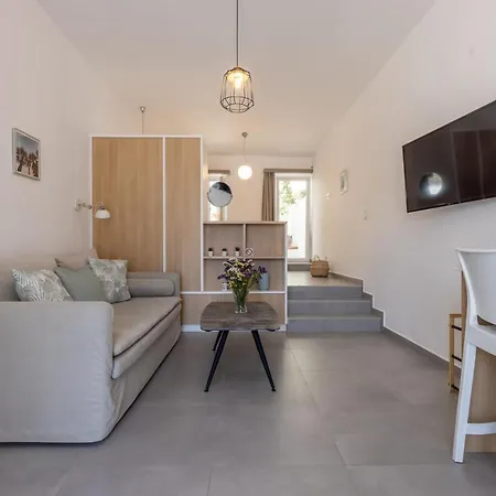 Olia Garden In Naxos Town Apartment Naxos City Exterior photo